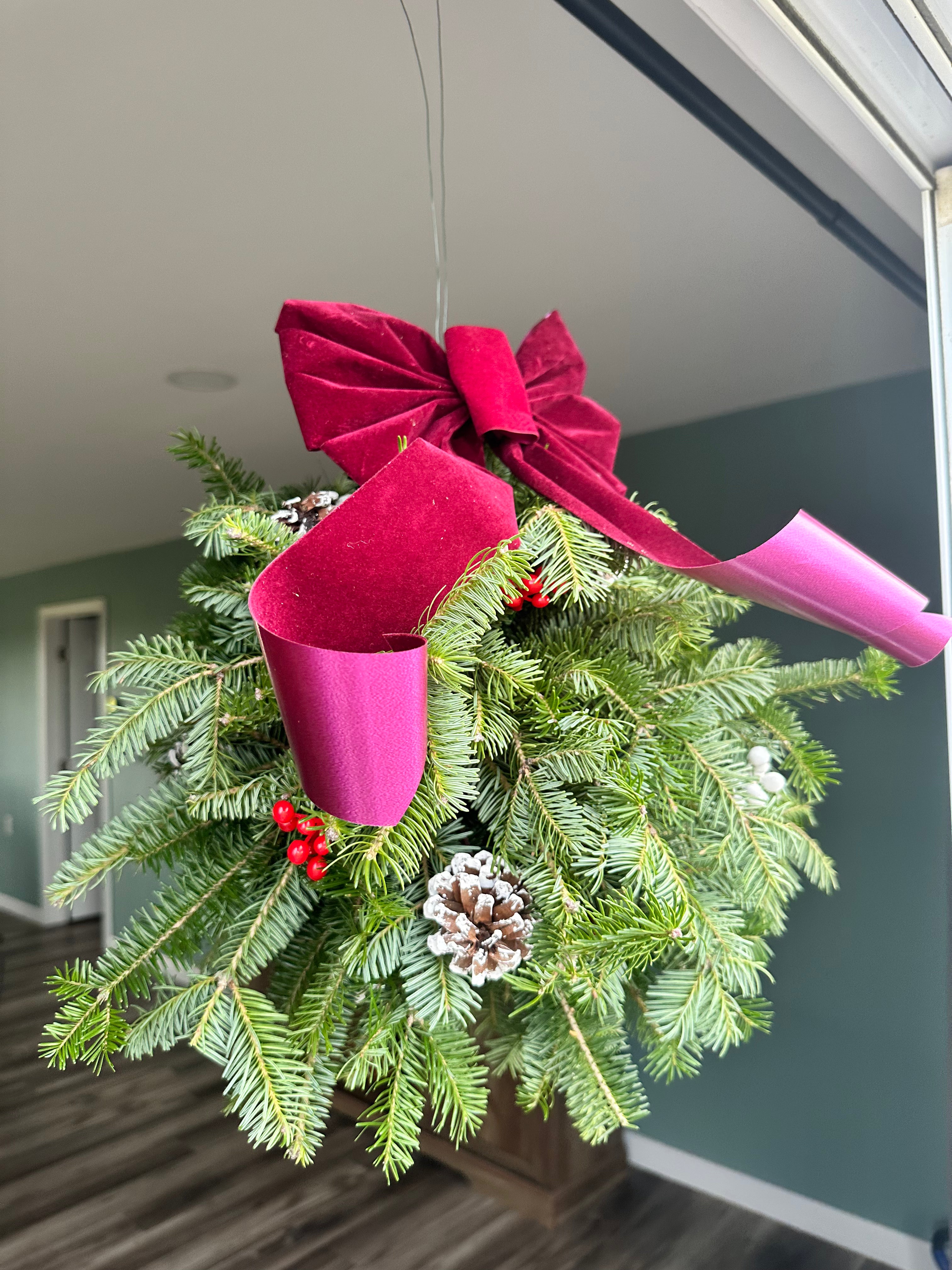 DIY Christmas Kissing Ball Kit – Holiday Porch & Indoor Decor