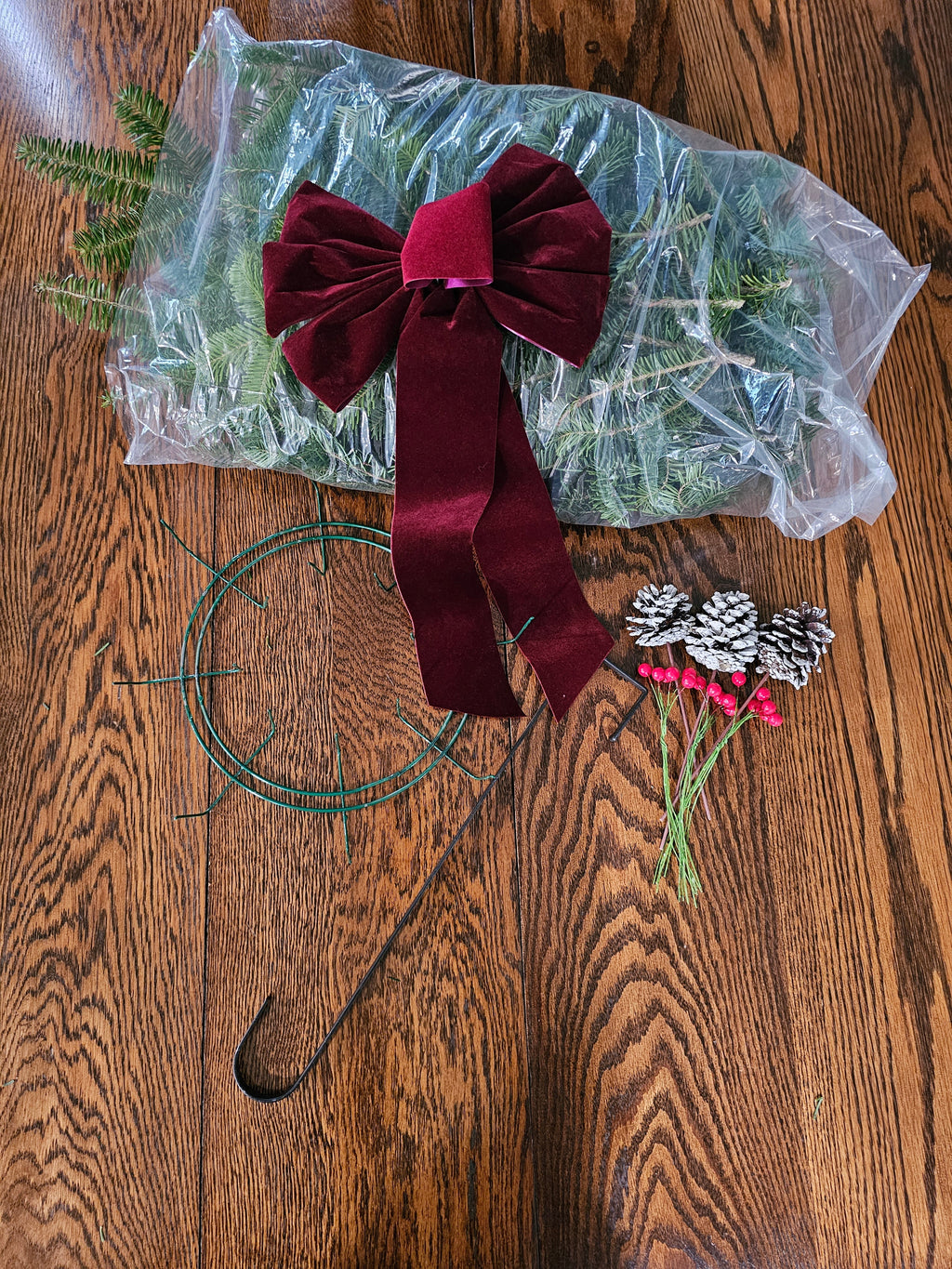 DIY 18" Christmas Wreath Kit – Fresh Balsam with Bow, Pinecones & Berries