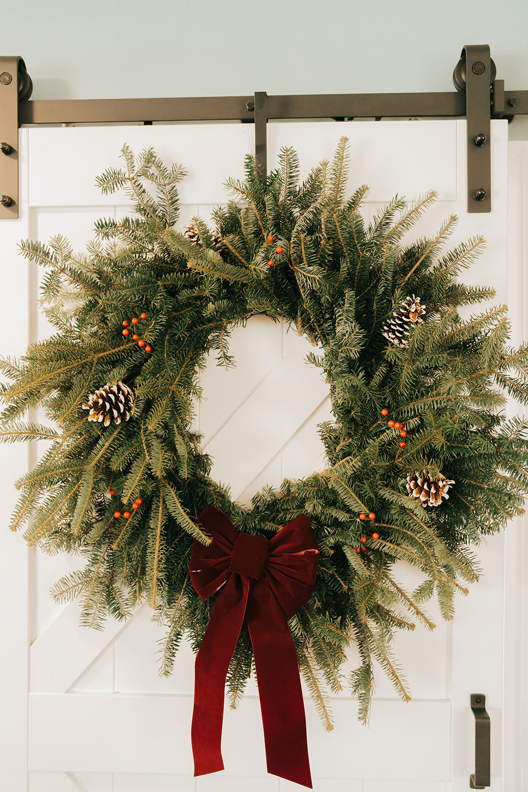 DIY Large 24" Christmas Wreath Kit – Fresh Balsam with Bow, Pinecones & Berries